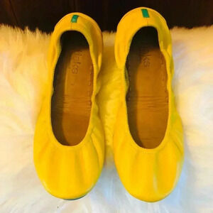 ⚡️⚡️⚡️FLASH SALE!!!!⚡️⚡️⚡️ Mustard Yellow Tieks Size 7